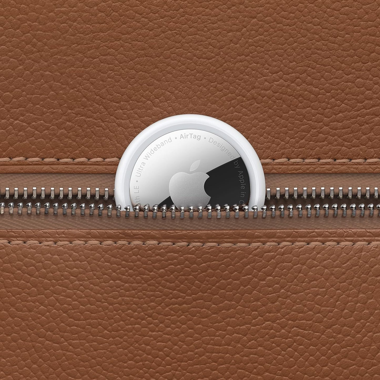 جهاز تتبع Apple AirTag مع خاصية Find My - عبوة من 4 قطع